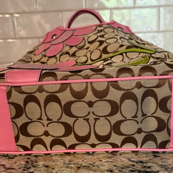 2009 Coach Jacquard Signature Limited Edition Pink Flowers Canvas Tote - Picture 9 of 16